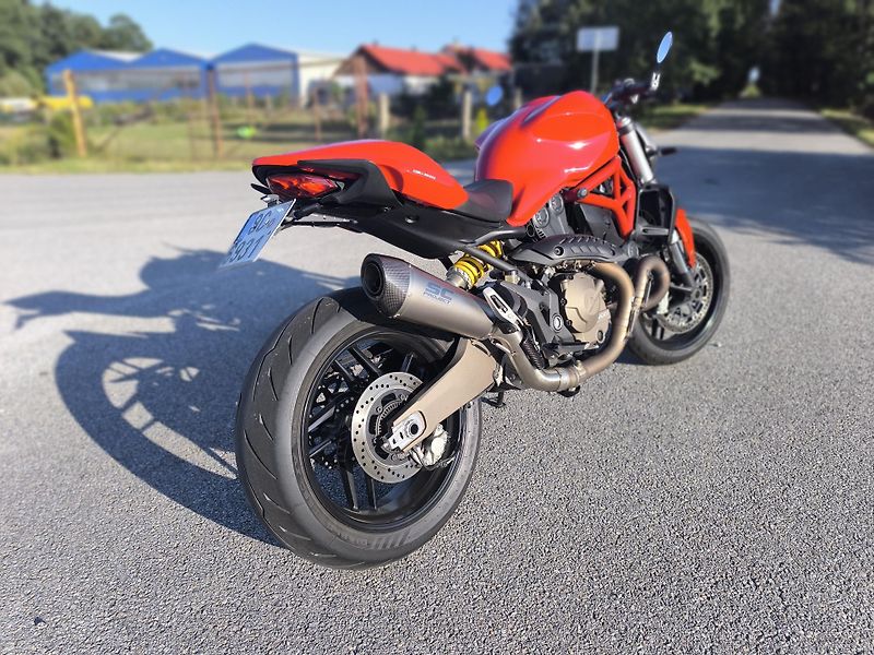 Ducati Monster 821 (2014) MONSTER 821 - fotka 10 z 18