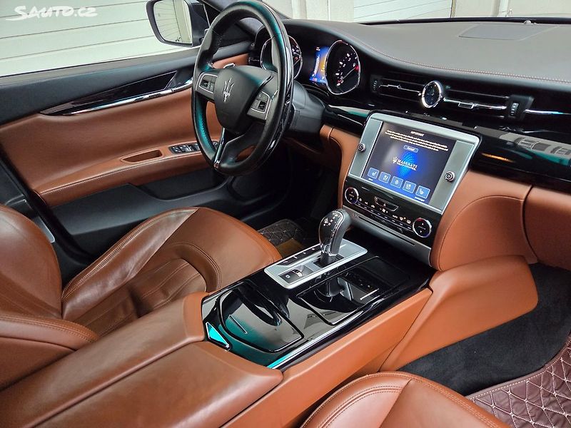 Maserati Quattroporte (2016) S Q4 3.0i V6 2.maj Nové ČR - fotka 16 z 50