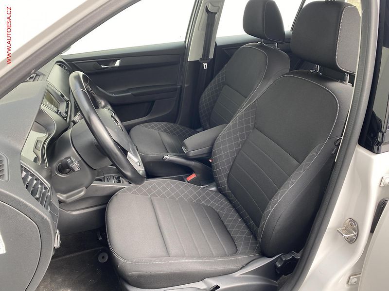 Škoda Fabia (2018) 1.0 TSi, 2.maj,ČR, Style, - fotka 9 z 18