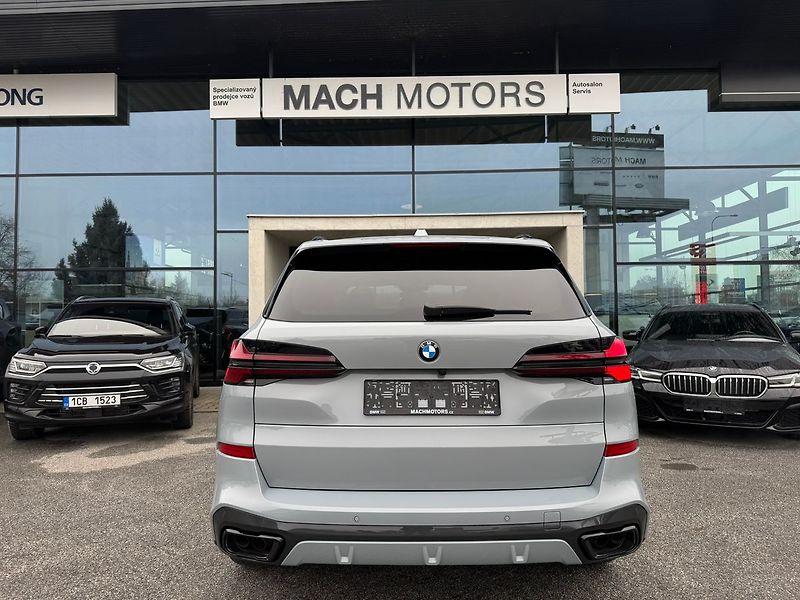 BMW X5 xDrive 50e El.tažné TOP - fotka 6 z 16