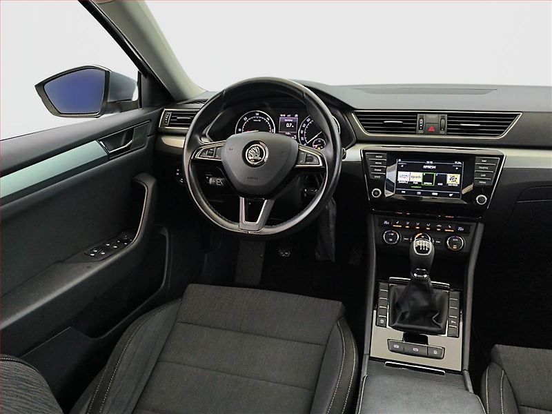 Škoda Superb (2015) Ambition Plus 1.6 TDI, Navi - fotka 7 z 16