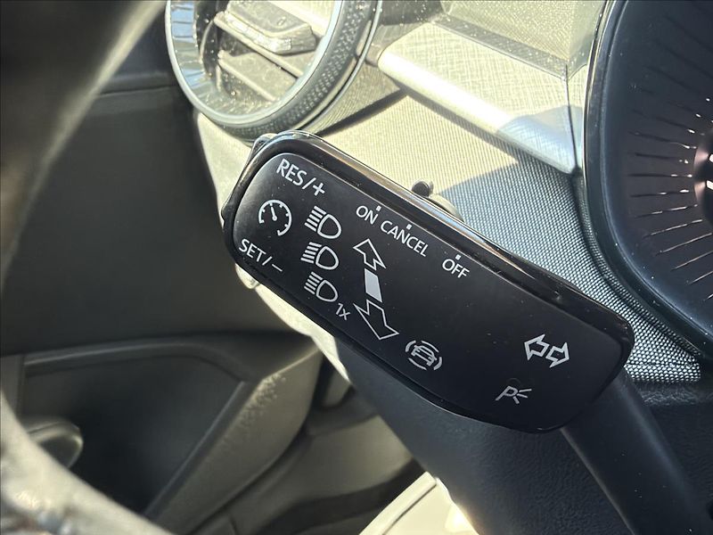 Škoda Fabia 1,0 TSi DPH 60t km  Matrix LED - fotka 26 z 50