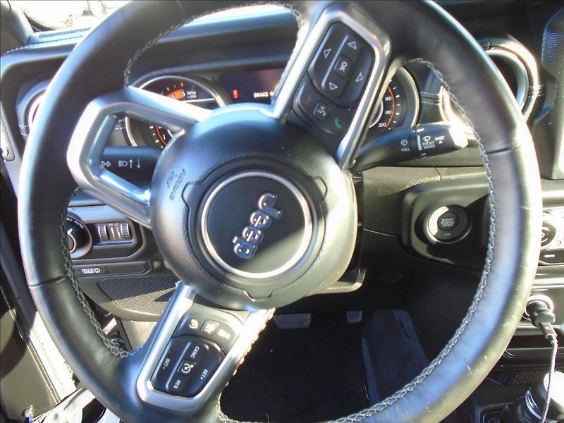 Jeep Gladiator 3,0 - fotka 20 z 23
