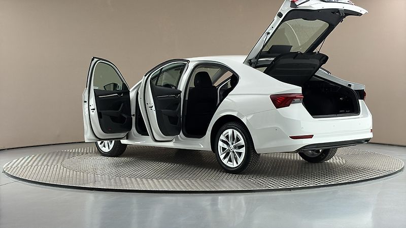 Škoda Octavia 2.0 TDI DSG Style - fotka 7 z 27