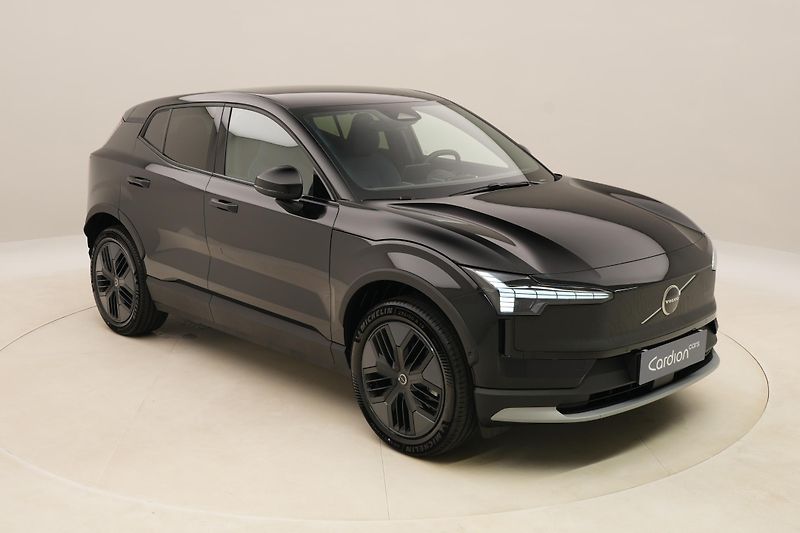 Volvo EX30 (2026) CROSS COUNTRY P5 LONG R. PLUS - fotka 16 z 61