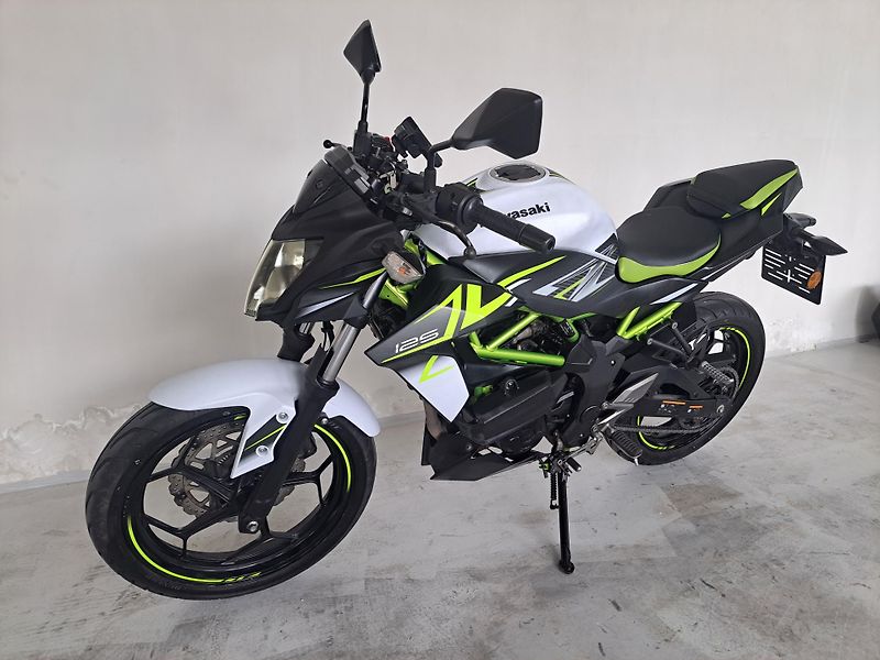 Kawasaki Z 125 ABS - fotka 5 z 14