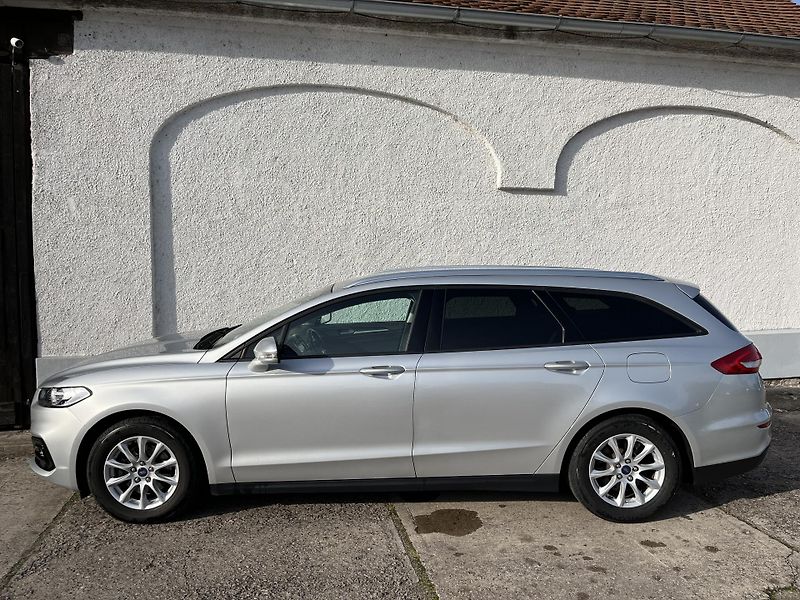 Ford Mondeo (2019) 2.0TDCi NAVI WINTER PDC ALU - fotka 10 z 35