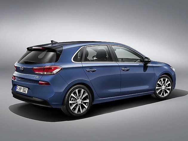 Hyundai i30.