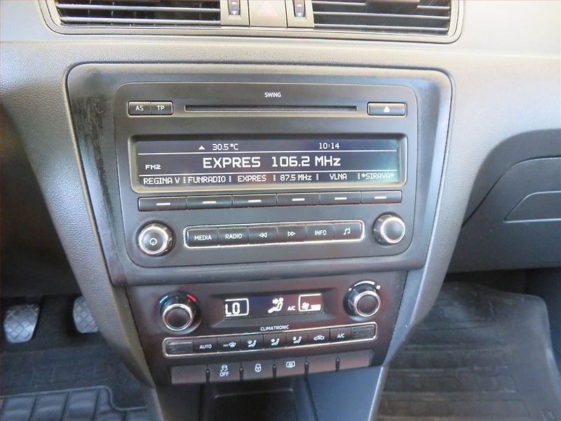 Škoda Rapid (2013) 1.2 TSI, Serv.kniha, Tempomat - fotka 12 z 15