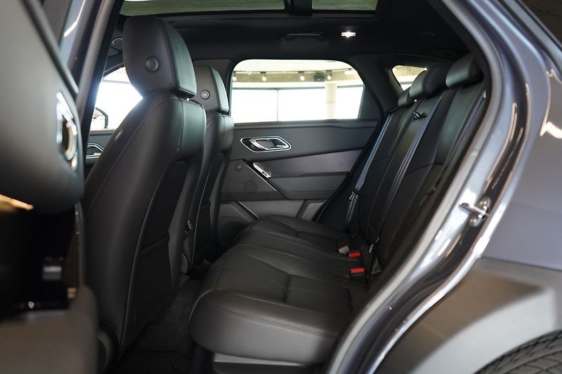 Land Rover Range Rover Velar D300 AWD Dynamic SE, Tážné - fotka 44 z 50