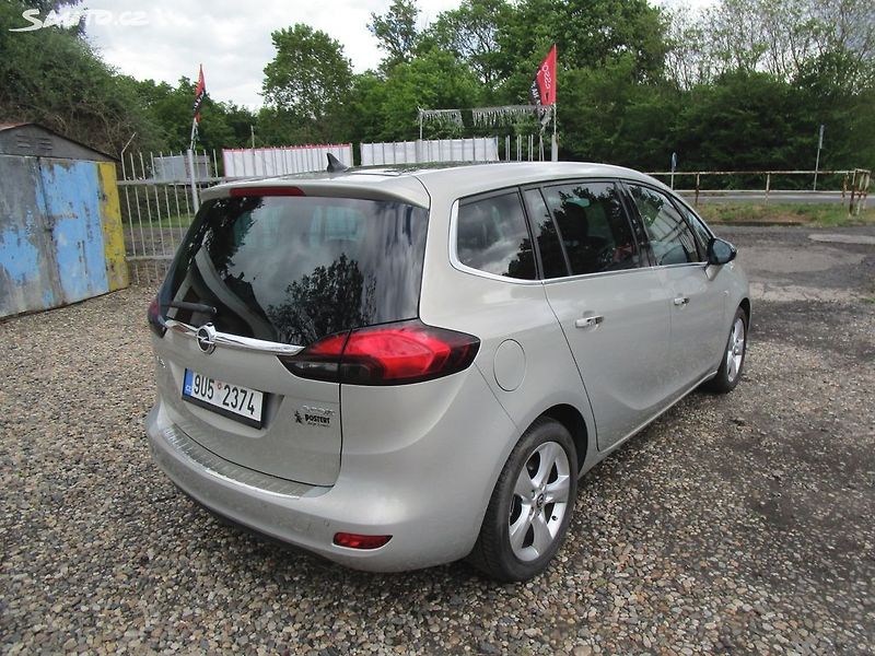 Opel Zafira 1,6D-100KW-NOVÁ STK - fotka 8 z 24