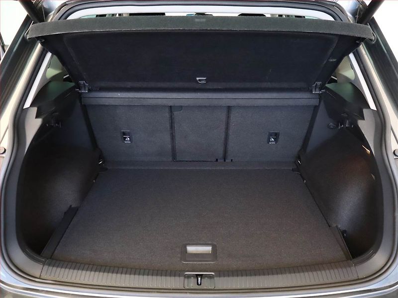 Volkswagen Tiguan (2018) 1.4 TSI, ČR,1.maj, Tempomat - fotka 10 z 14