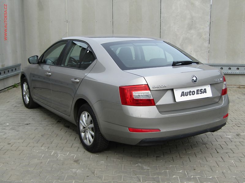 Škoda Octavia (2014) 1.4 TSi, Ambition, DSG - fotka 6 z 16