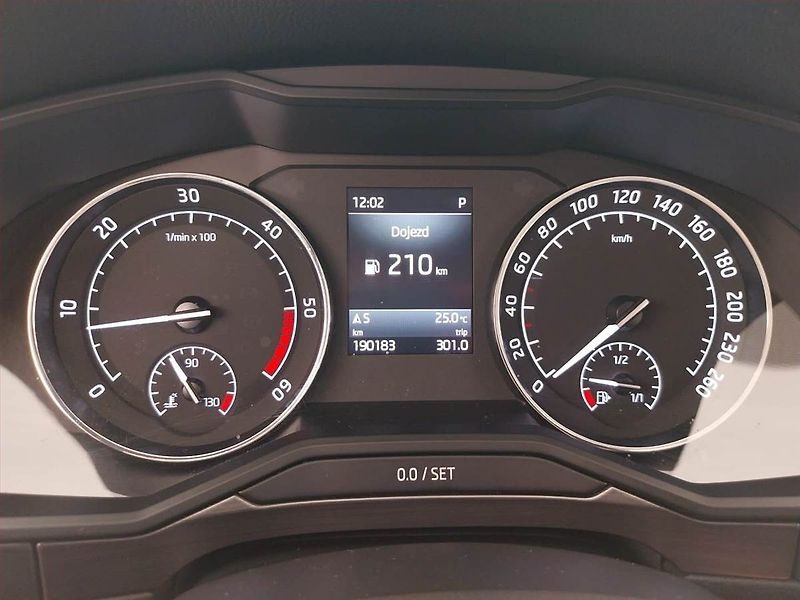 Škoda Superb (2018) 2.0 TDI, Automat, Navi - fotka 11 z 23