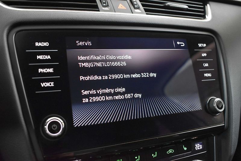 Škoda Octavia 1.6 TDI*85kW*STYLE*DPH* - fotka 29 z 36