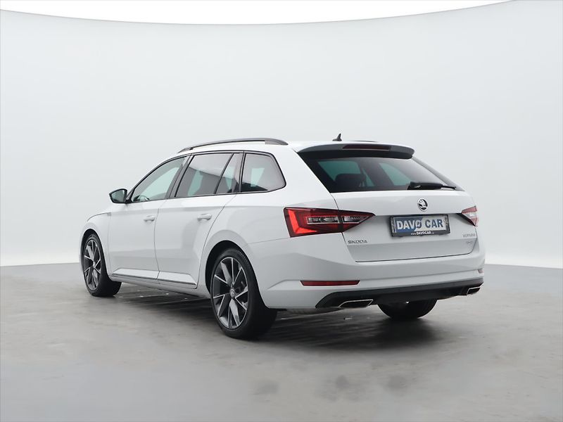 Škoda Superb 2.0 TSI 206kW DSG Sportline - fotka 5 z 30