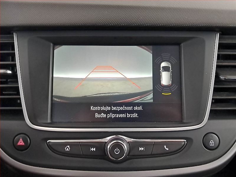 Opel Crossland X (2018) 1.2, Tempomat, Park. senzory - fotka 13 z 16