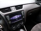 Škoda Octavia 2,0 TDI 135kW 4x4 DSG Scout - náhled 21