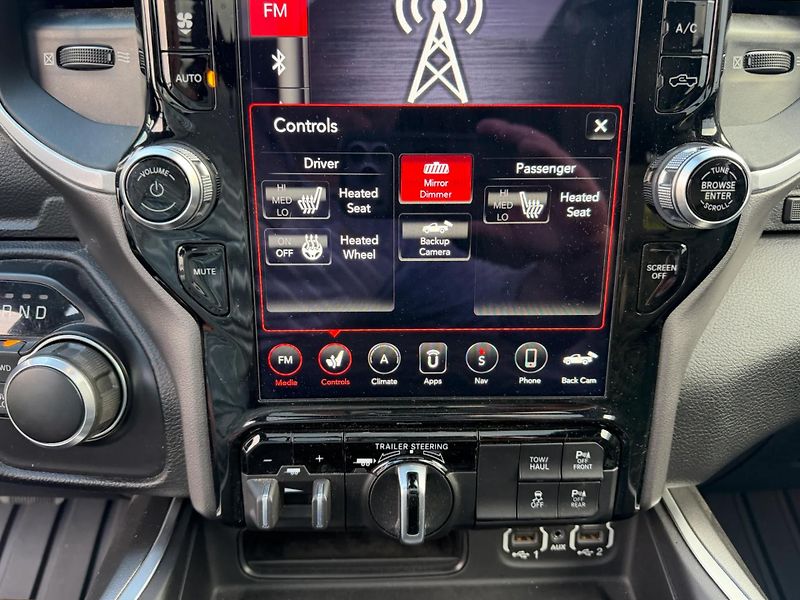 Dodge RAM (2021) +HEMI+LPG+BEEE+PANORAMA+ - fotka 17 z 21
