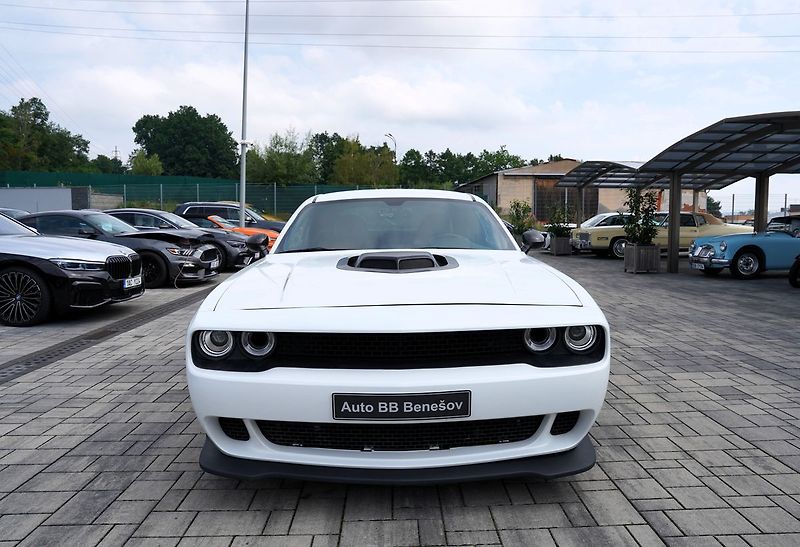 Dodge Challenger 5.7L V8 Hemi/Shaker/kůže/375 P - fotka 1 z 41