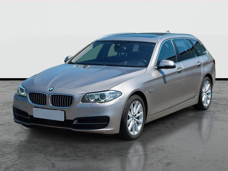 BMW Řada 5 (2016) 525d xDrive, 4X4, Automat - fotka 2 z 14