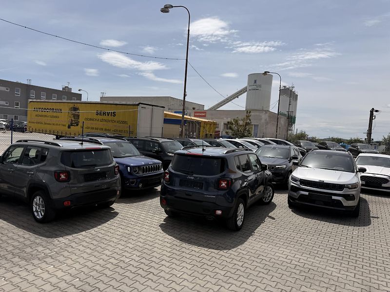 Jeep Compass (2023) 1.3 T4 PHEV,4x4,ZÁRUKA - fotka 50 z 56