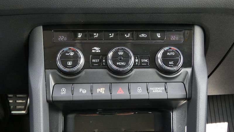 Škoda Kodiaq 2.0 TDI 110 kW L&K 4x4 DSG - fotka 17 z 27