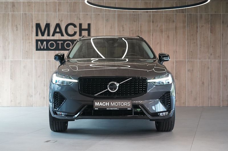 Volvo XC60 B5 AWD Plus Dark, Ventilace - fotka 3 z 46