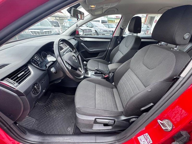 Škoda Octavia (2016) 1,6 81 KW ROZVODY 2. MAJITEL - fotka 21 z 50