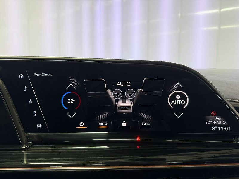 Cadillac Escalade 6.2 V8 AWD PLATINUM EDITION, N - fotka 16 z 35