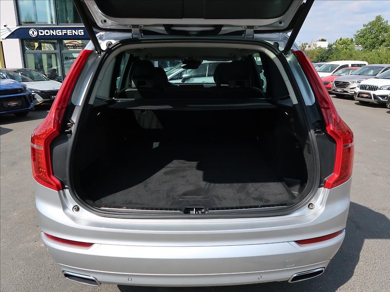 Volvo XC90 2,0 B5,173kW,MomentumPro,1maj - fotka 25 z 29