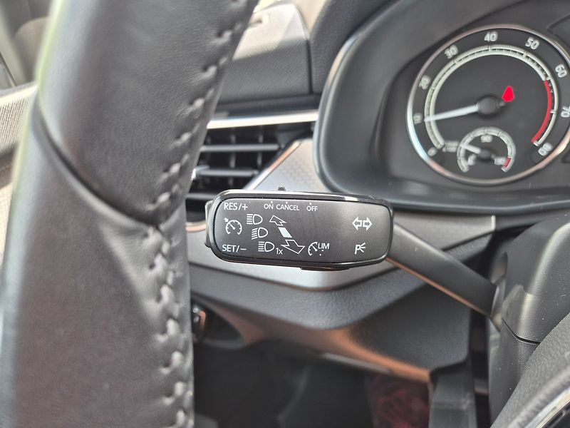 Škoda Kamiq 1,0 TSI DSG Style 81kW - fotka 15 z 24