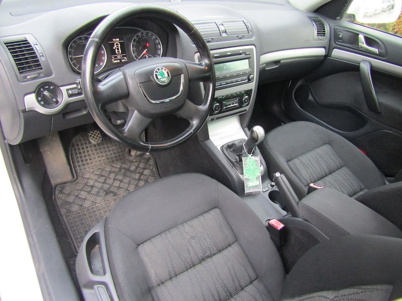 Škoda Octavia (2009) 2.0 TDI 103kW 4X4 - fotka 13 z 36