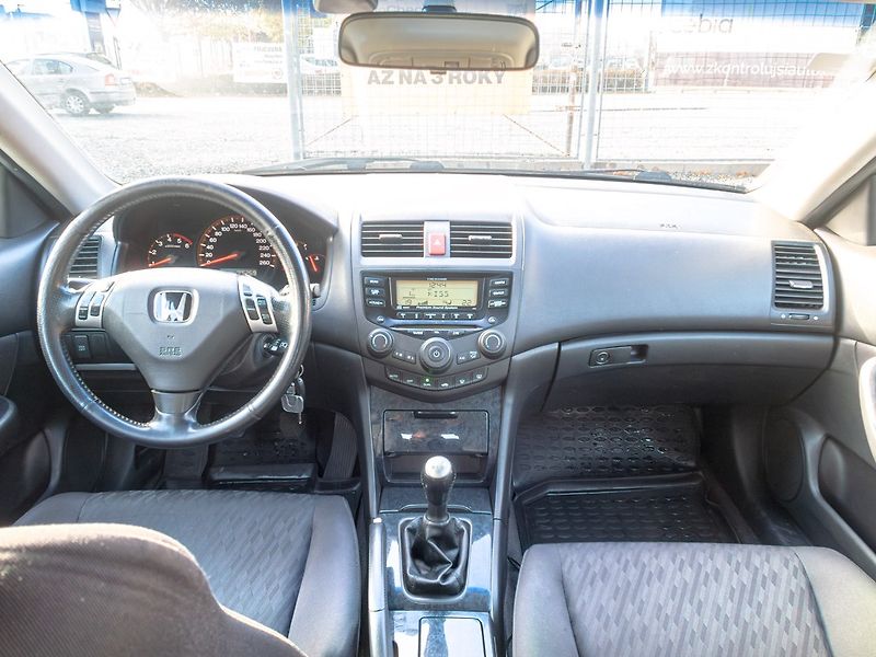 Honda Accord (2004) 2.2D 103KW – STK 9/2028 - fotka 11 z 41