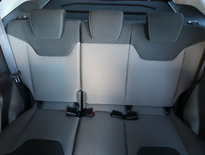Ford Tourneo Courier (2016) Trend 1.0 EcoBoost, 5Míst, ČR - fotka 10 z 13