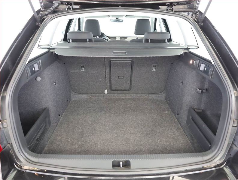 Škoda Octavia (2017) Style 1.6 TDI, Automat - fotka 16 z 17