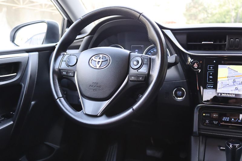 Toyota Corolla (2018) Toyota Corolla Sedan 1.6 - fotka 46 z 60