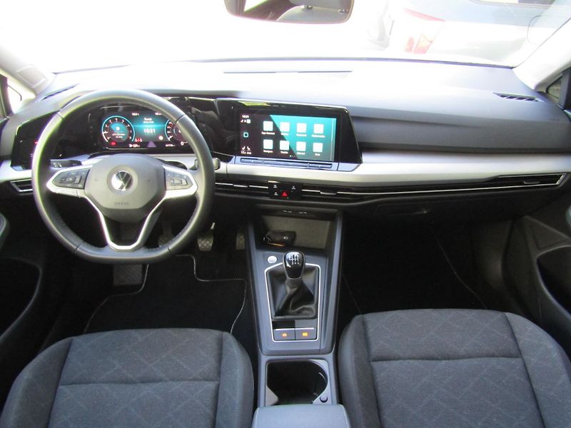 Volkswagen Golf (2022) Variant Life 1,5 TSI - fotka 16 z 29