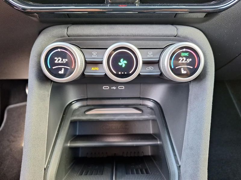 Škoda Kodiaq (2026) RS 2.0 TSI 4x4 195 kW 7Míst - fotka 17 z 31