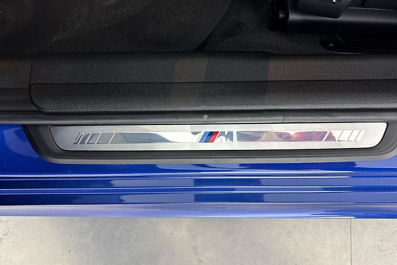 BMW Řada 3 řady 3 | 320d xDrive - fotka 15 z 21