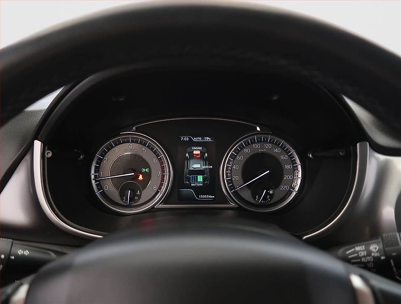 Suzuki Vitara (2022) Premium 1.4 BoosterJet, 4X4 - fotka 11 z 23