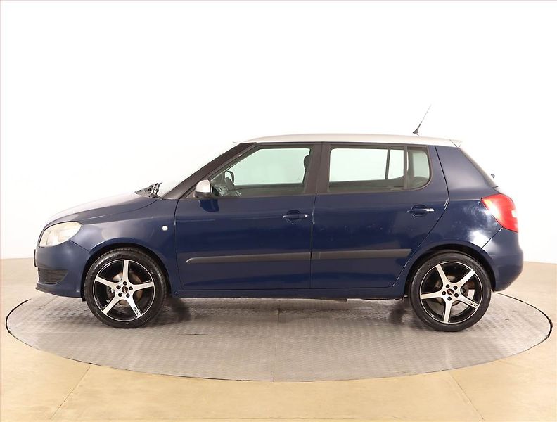 Škoda Fabia (2011) 1.6 TDI, Tempomat - fotka 3 z 15