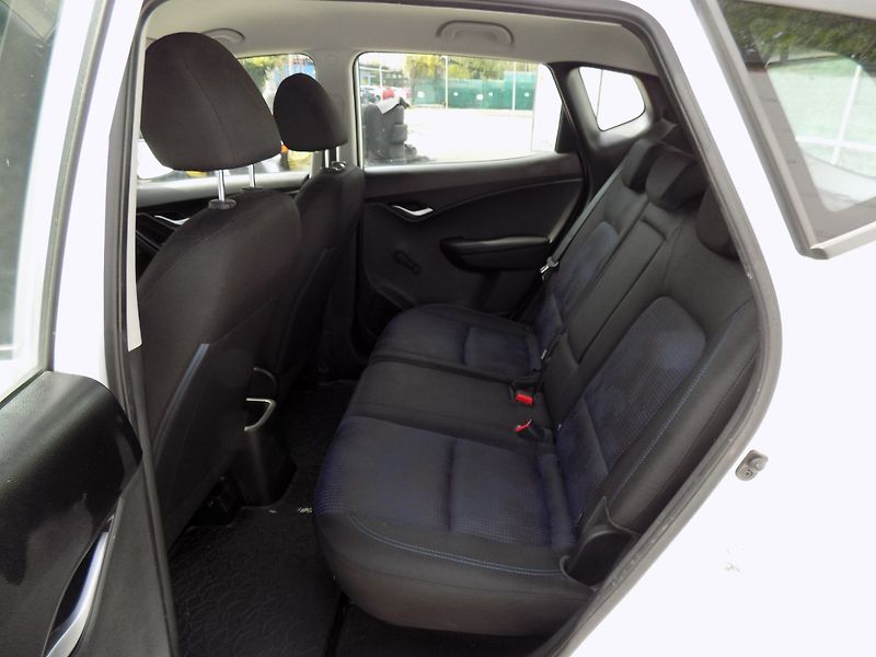 Hyundai ix20 (2017) 1.4 CRDi/1.Maj.ČR/Klima/ - fotka 9 z 30