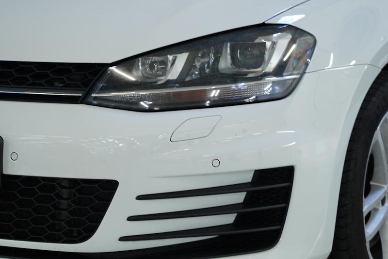 Volkswagen Golf - fotka 9 z 29