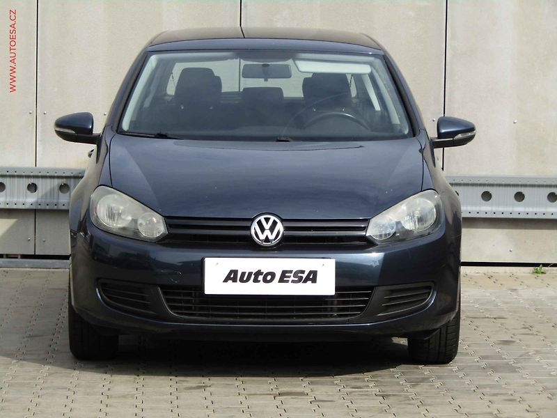 Volkswagen Golf (2012) 1.2 TSi, ČR, autoAC, temp - fotka 2 z 16