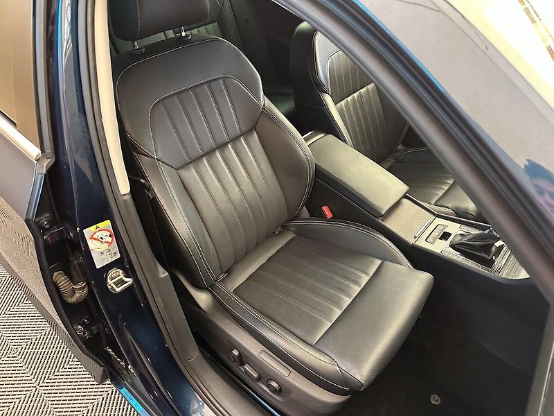 Škoda Superb (2020) Combi Premium 4x4 2.0 TDI 147 - fotka 17 z 32