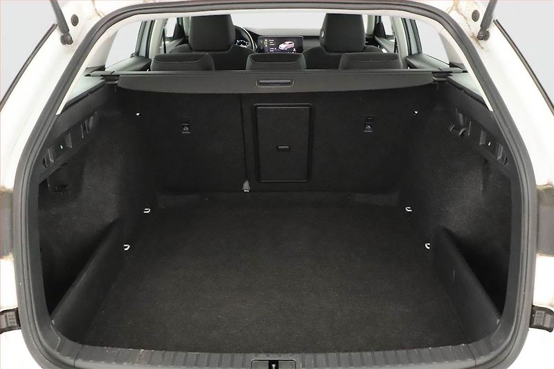 Škoda Octavia (2021) Style 2.0 TDI, Automat, ČR - fotka 11 z 18