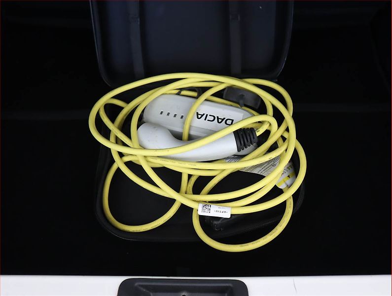 Dacia Spring (2021) ectric 45 (27 kWh), SoH 91%, A - fotka 20 z 20