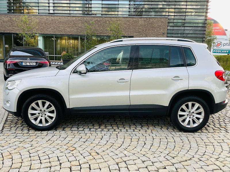 Volkswagen Tiguan 2.0TDI 4x4 MAN SERVISKA TAŽNÉ - fotka 18 z 45