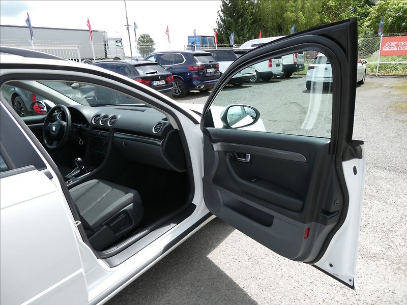 Seat Exeo 1,8 TSi 1.majitel, serviska - fotka 24 z 50